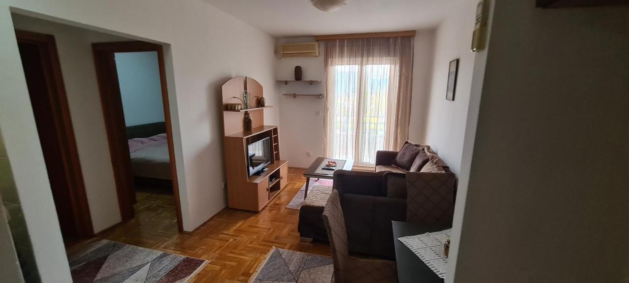 Apartman Velimir Stari Aerodrom Podgorica Buitenkant foto