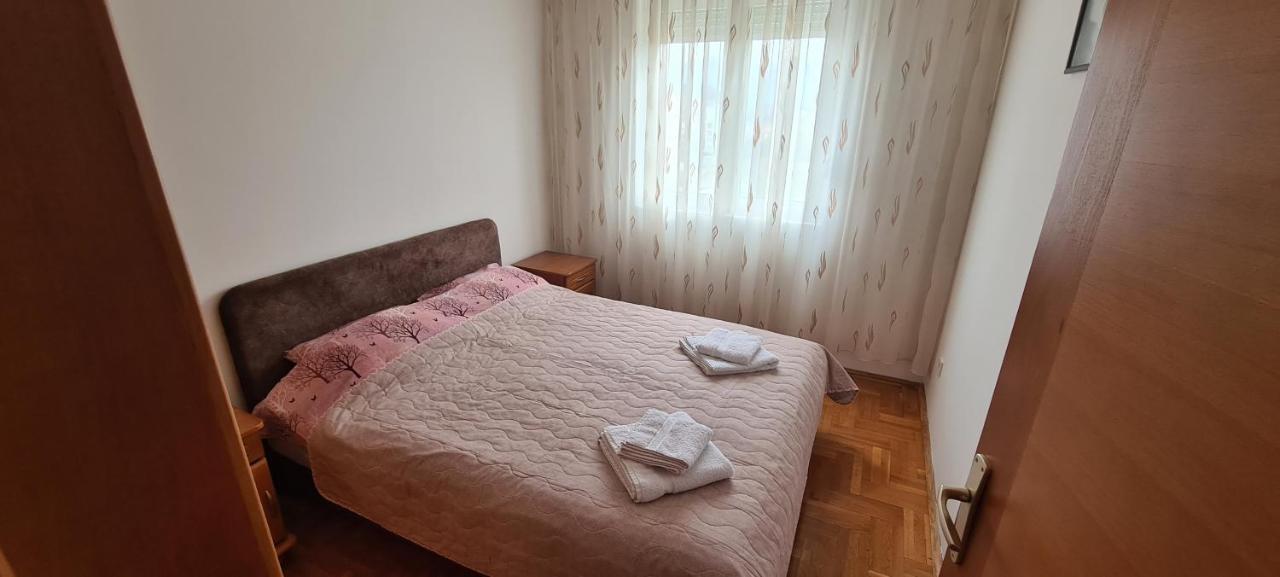 Apartman Velimir Stari Aerodrom Podgorica Buitenkant foto