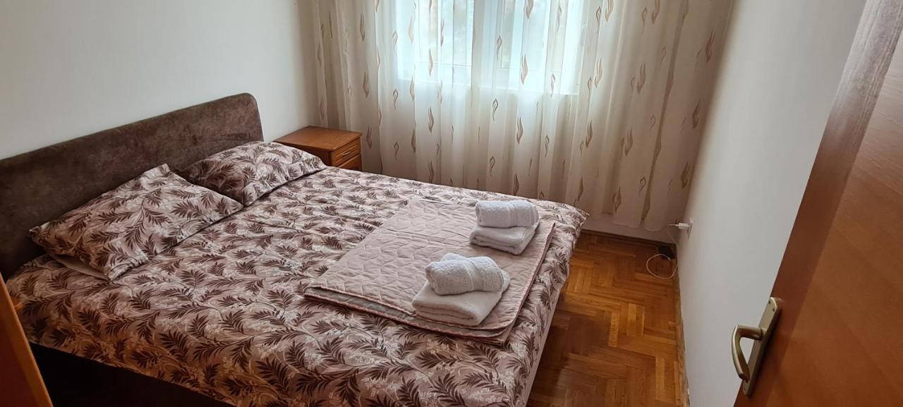 Apartman Velimir Stari Aerodrom Podgorica Buitenkant foto